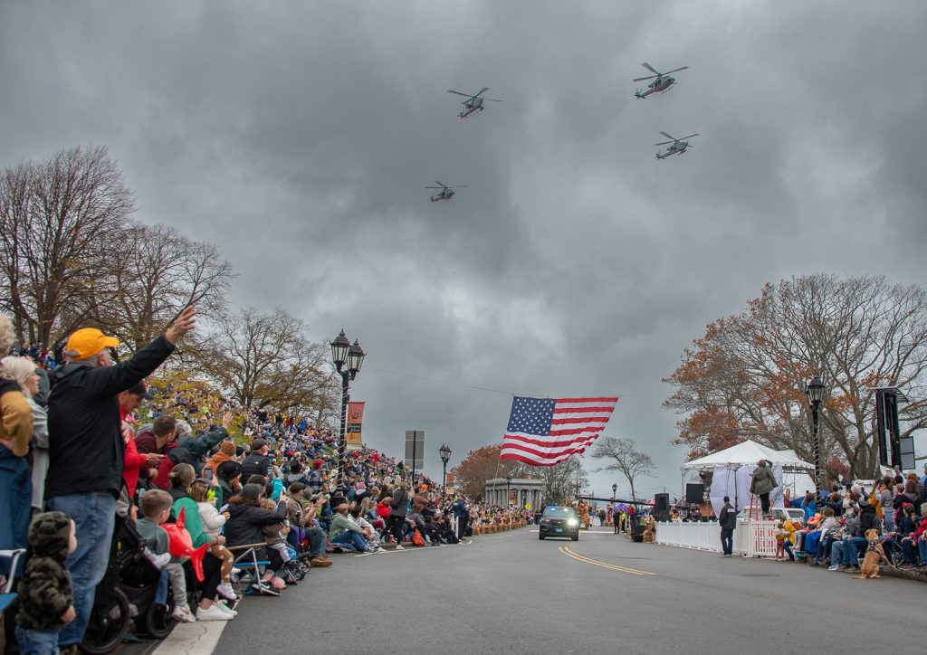 Everyone loves a Thanksgiving parade photo Plymouth Independent