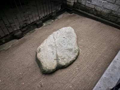 Plymouth Rock is a symbol of American Independence