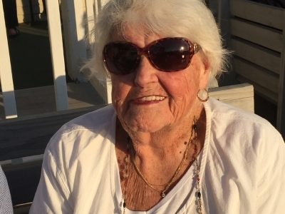 Patricia White Salvador, 93, Boston sports fan, the ‘heart’ of family gatherings